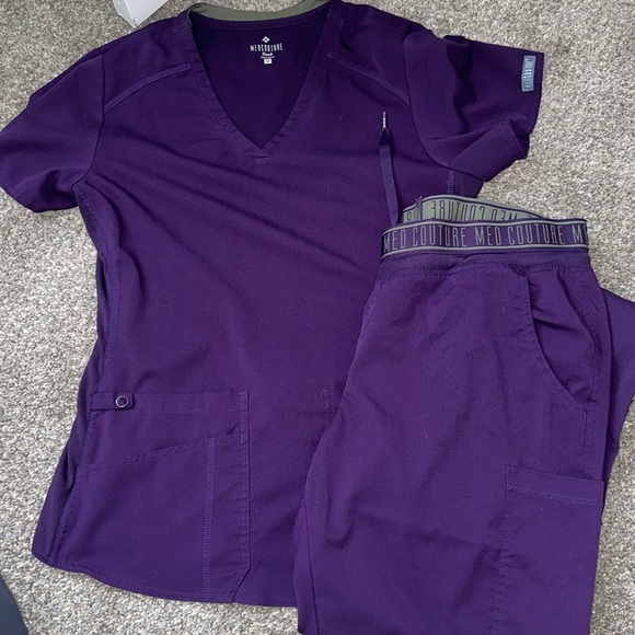 Med Couture scrub set - Picture 1 of 6